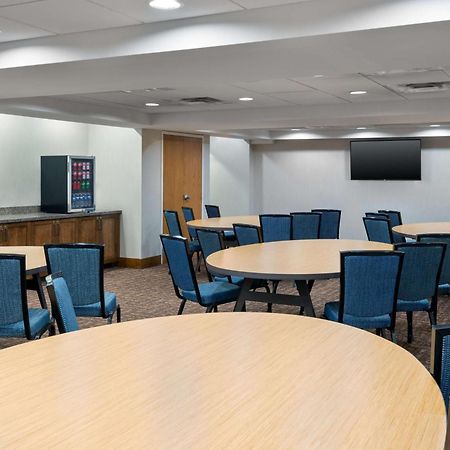 Hampton Inn And Suites Clayton/St. Louis-Galleria Area Bagian luar foto