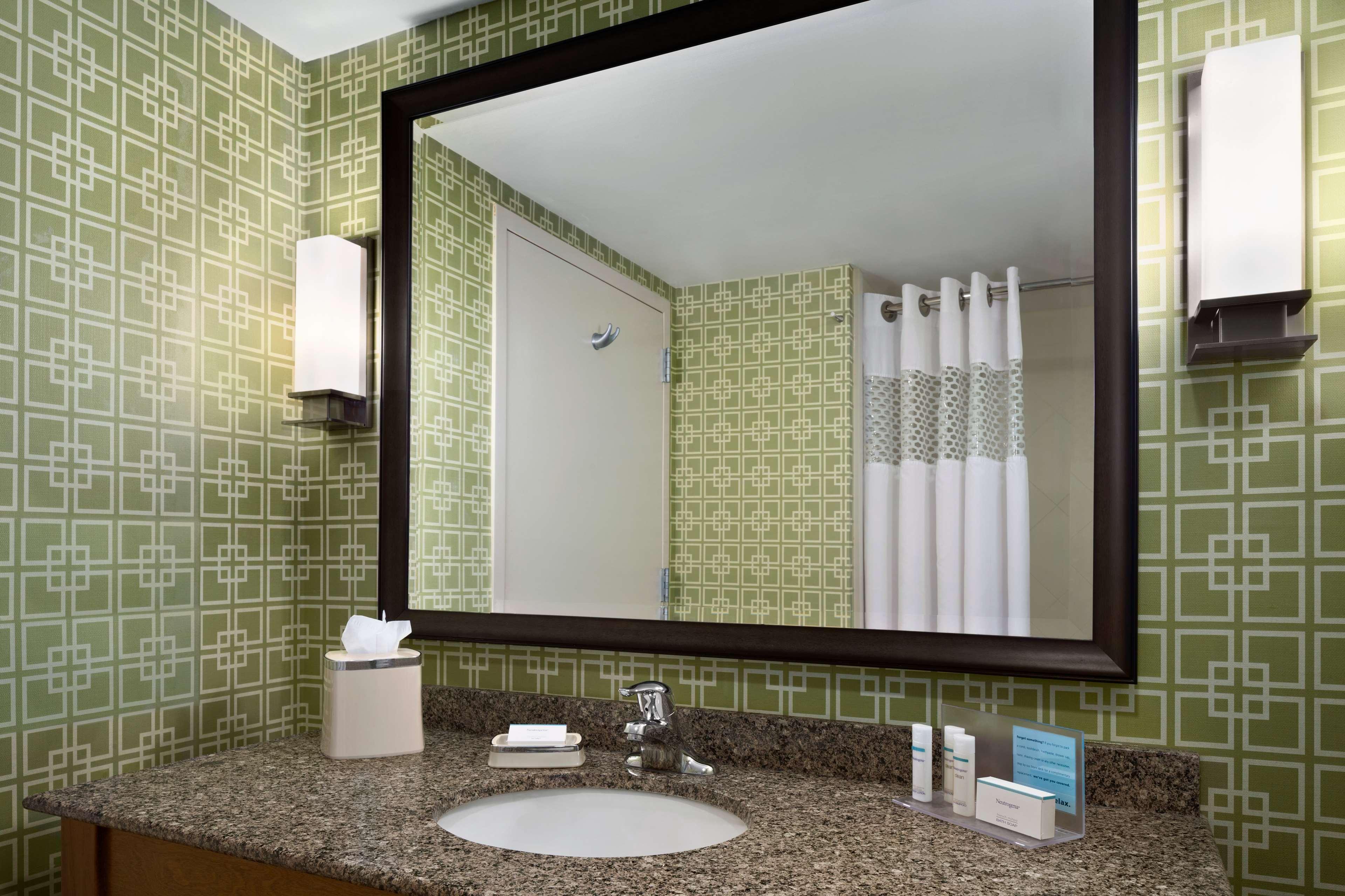 Hampton Inn And Suites Clayton/St. Louis-Galleria Area Bagian luar foto