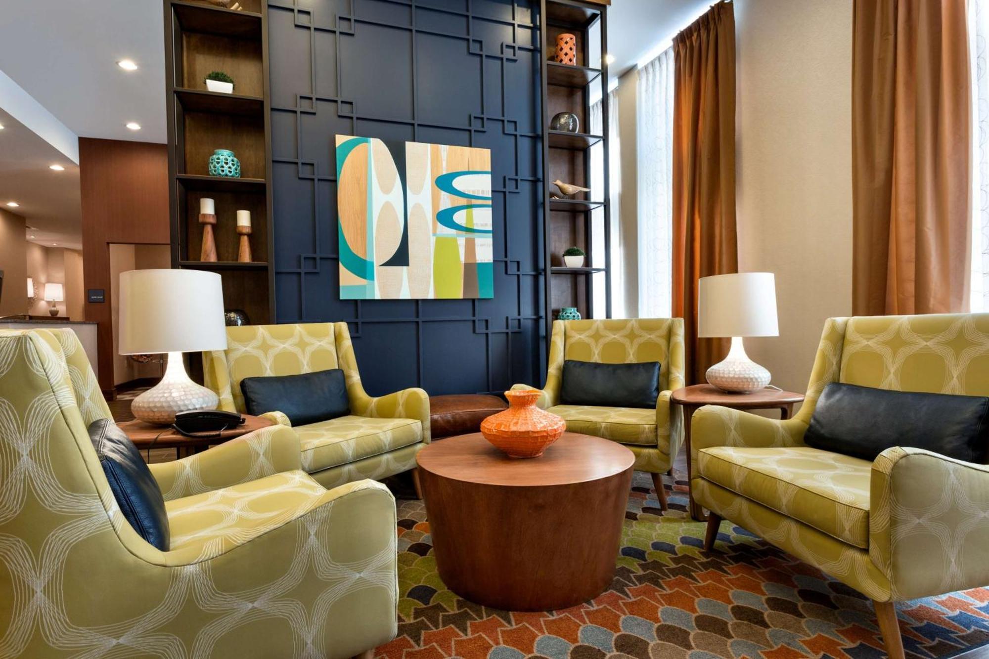 Hampton Inn And Suites Clayton/St. Louis-Galleria Area Bagian luar foto